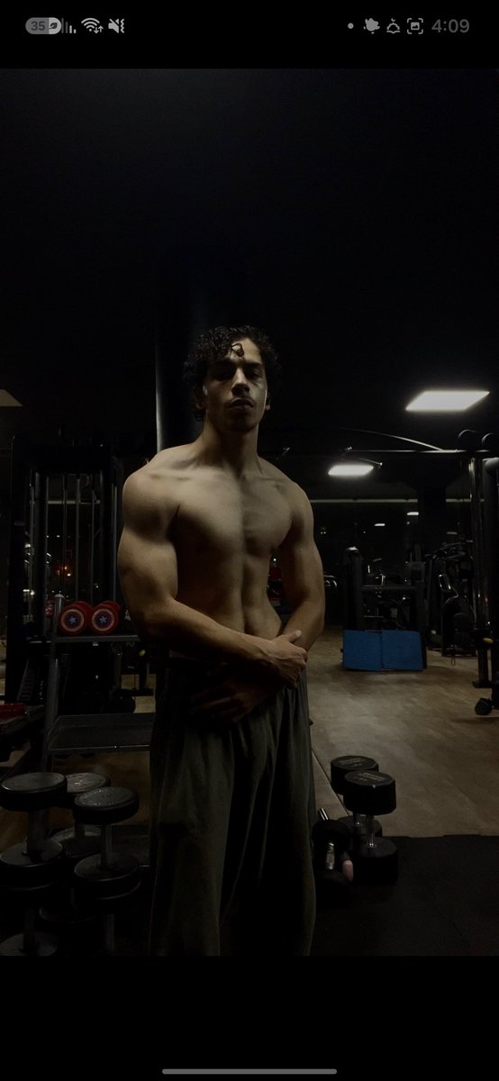raifooooo's tweet photo. @brownboynzfit Can I be Superman too 🫯? https://t.co/TnSTtnF1b3