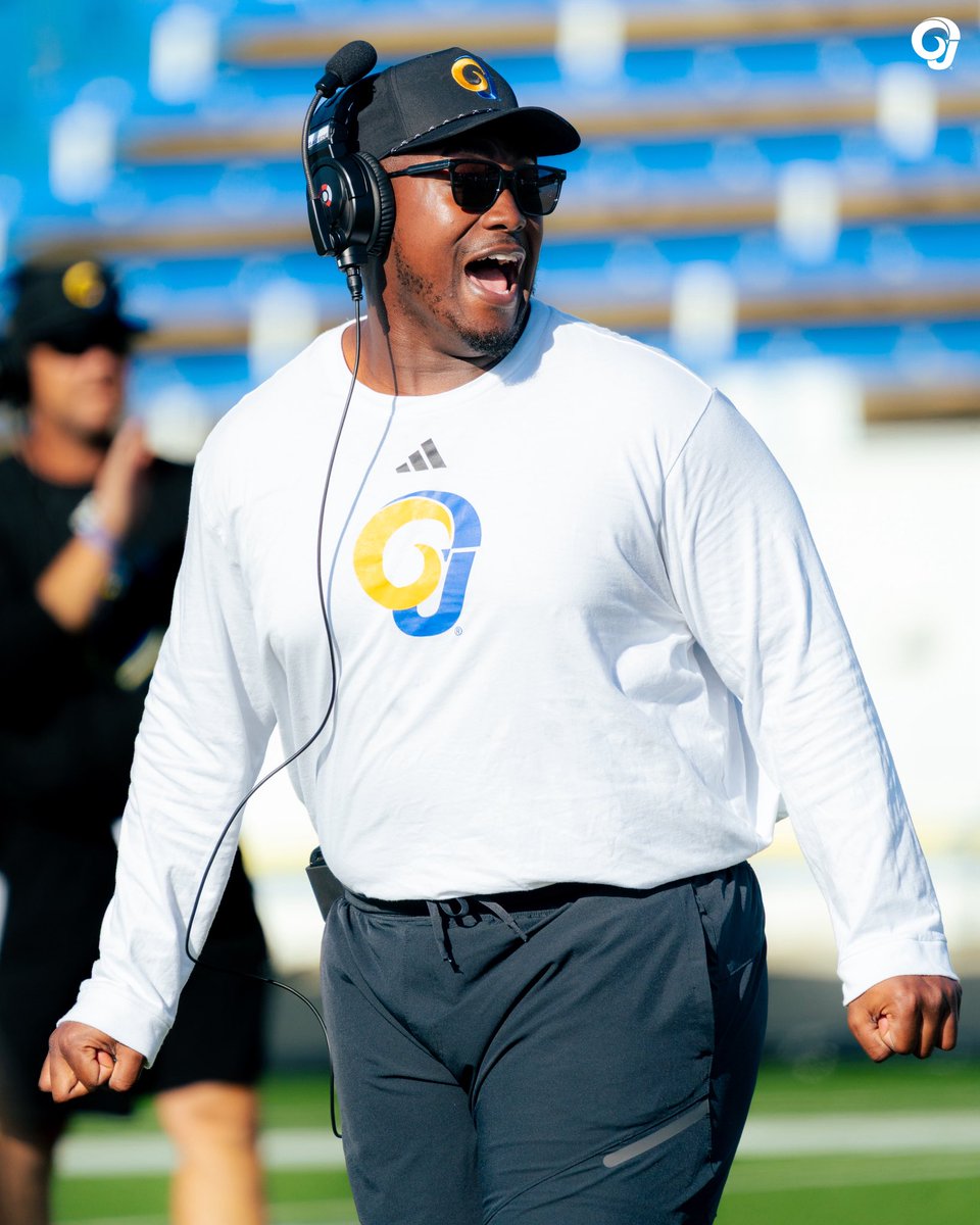 AngeloStateFB's tweet photo. Day By Day

#WinTheDay #PullTheRope https://t.co/PhNb5KoPjN