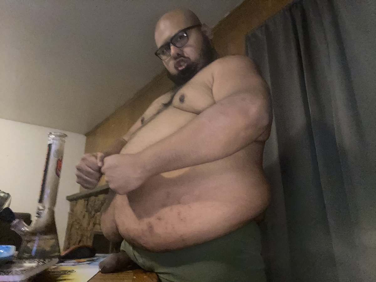 Soulesssuccubus's tweet photo. Big bear chilling with their cock out πππͺπΎ
#gay #gaybear #gaychub #chub #chubby #chubbychaser #chub4chaser #broshit #horny #uncut #cock #browncock #thick #thickcock #fat #fatboy #fbf #fatboyfriday #latino #belly #bigbelly #nsfw #gaymer https://t.co/VrWDtGU752