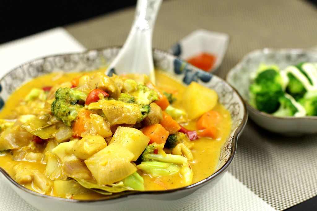 JulianneS13907's tweet photo. Craving vibrant flavors Dive into our spicy Thai green curry with tender chicken, aromatic basil and creamy coconut milk—your taste buds will thank you! https://t.co/S4lCkcKfag
