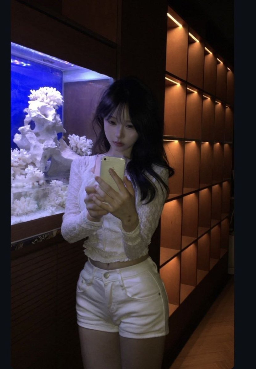 EuuAq79396's tweet photo. 정예원07 https://t.co/PKQbvxAmwo