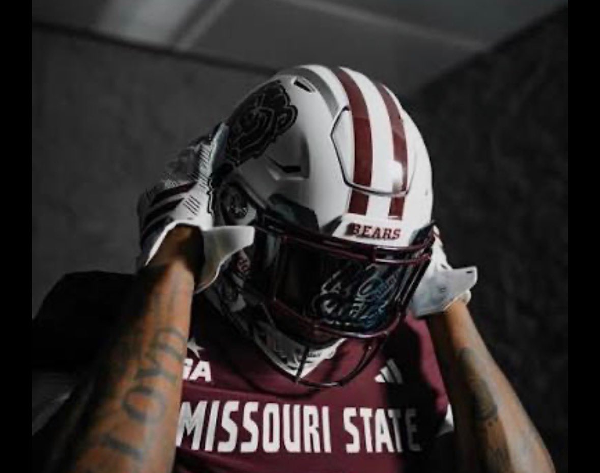 Kd_Holliday's tweet photo. Blessed to receive my 3rd D1 offer from Missouri State! Huge thanks to @DLineGURU 💪🏾 #agtg🙏🏾
@MauriceMilsap @D_Wren5 @gill_joker @kemperfootball https://t.co/37ZpmDXGCA