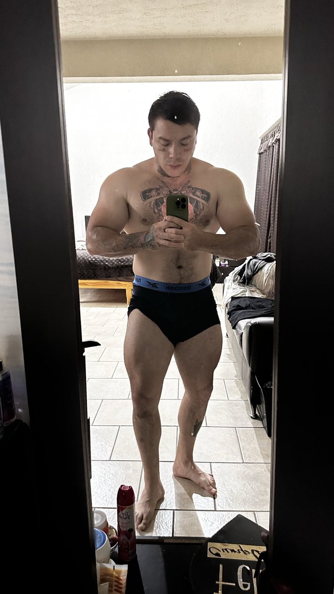 BikerFit25's tweet photo. Una detonada mía y se te reinicia la matriz mami 😈☺️🥵 https://t.co/pLTxUbz6Zz