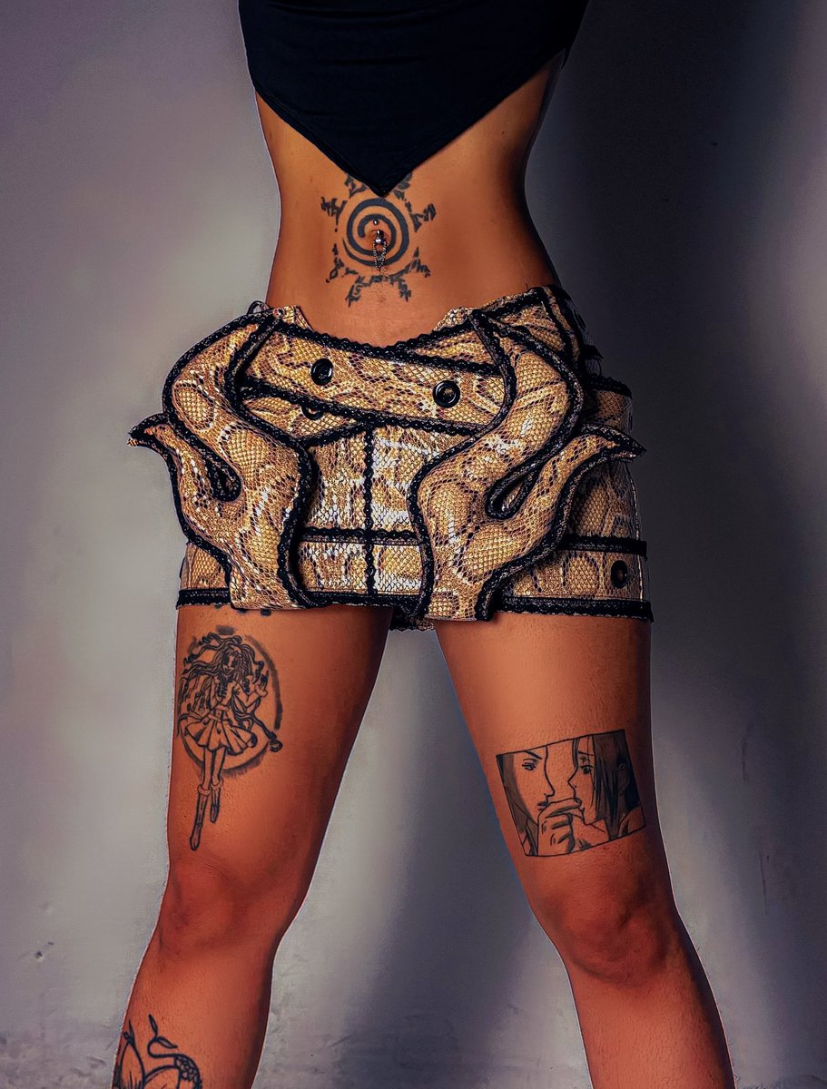 godlygotangels's tweet photo. the godbody hellraiser is back https://t.co/U6N944l0ka