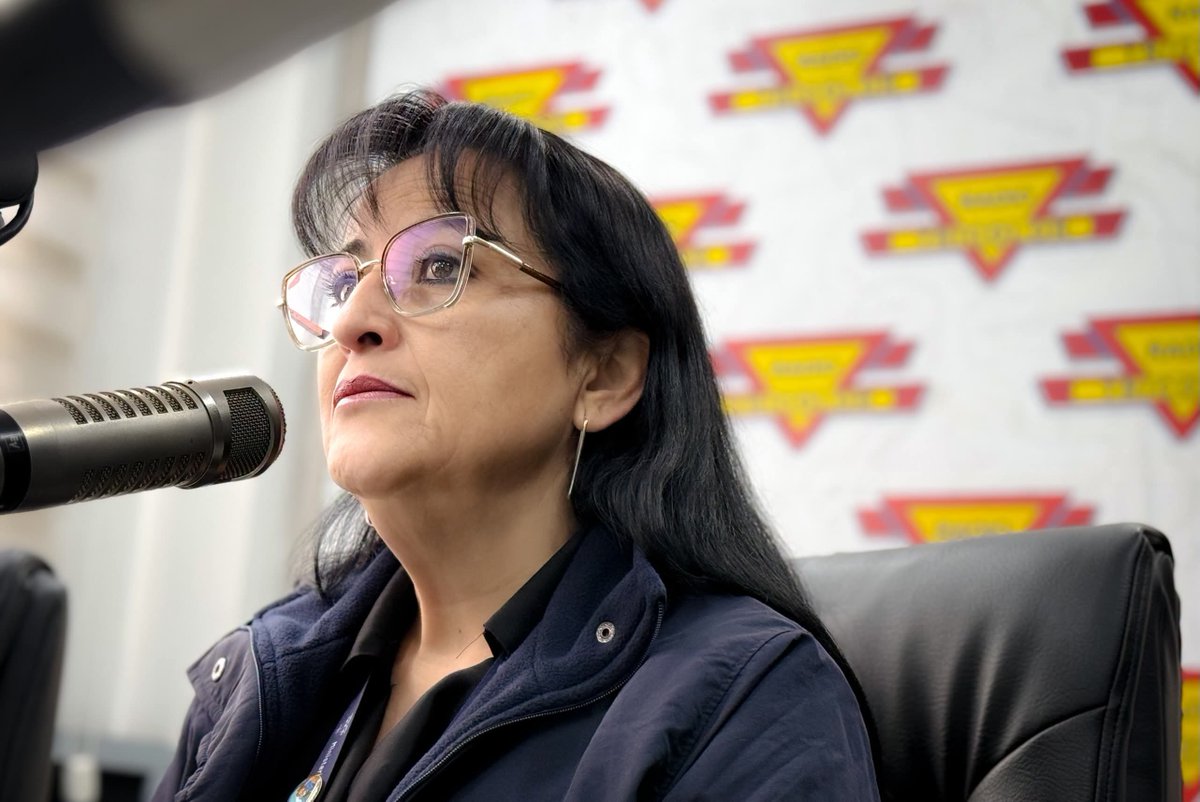DPS_Chimborazo's tweet photo. #Riobamba | En entrevista para #RadioTricolor, la Directora @DPS_Chimborazo dio a conocer las acciones que se ejecutan para garantizar una atención médica de calidad en la provincia.

✅ Abastecimiento de 💊 medicamentos, avances continuos para asegurar el inventario y su entrega https://t.co/92IFhcNUQ6