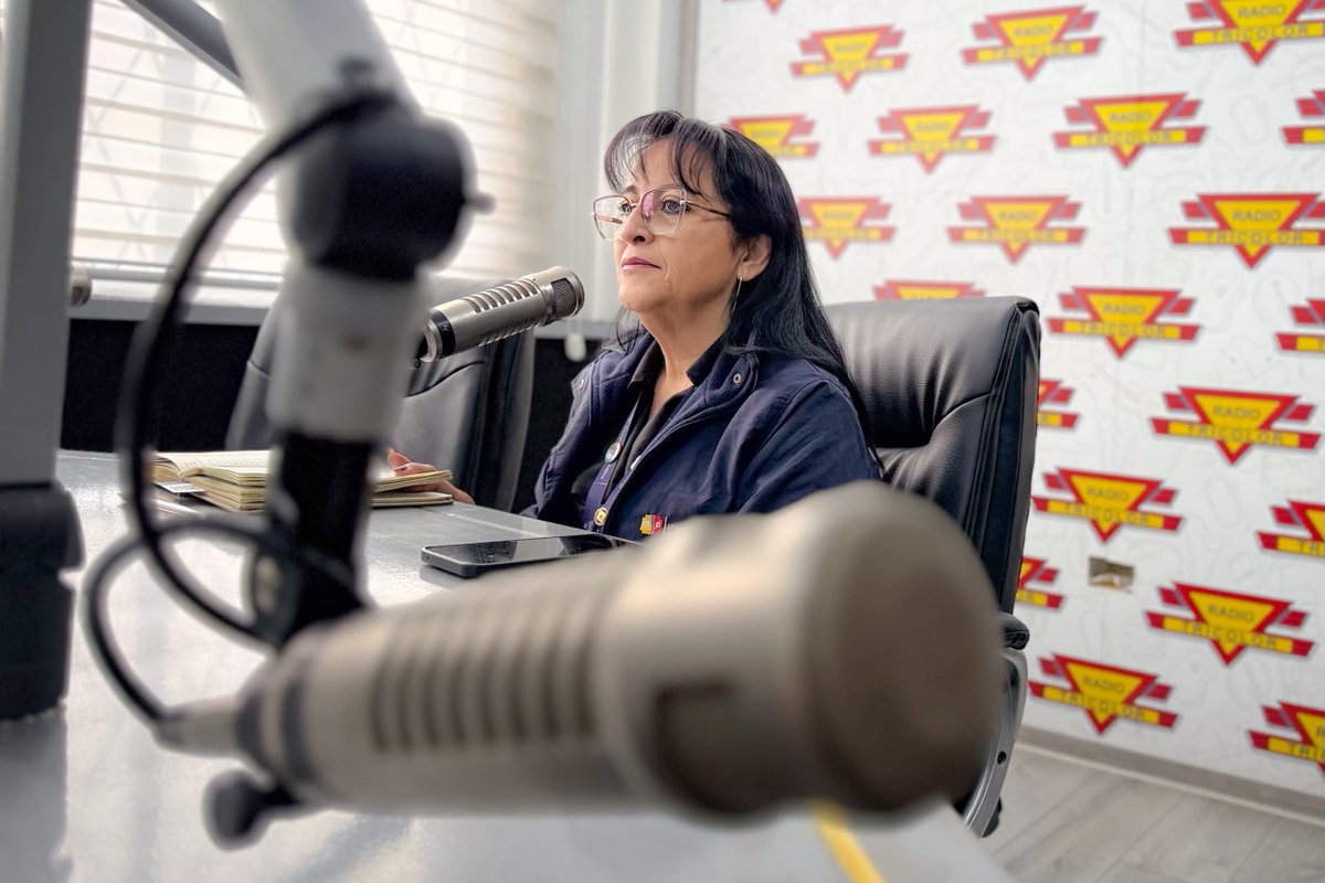 DPS_Chimborazo's tweet photo. #Riobamba | En entrevista para #RadioTricolor, la Directora @DPS_Chimborazo dio a conocer las acciones que se ejecutan para garantizar una atención médica de calidad en la provincia.

✅ Abastecimiento de 💊 medicamentos, avances continuos para asegurar el inventario y su entrega https://t.co/92IFhcNUQ6