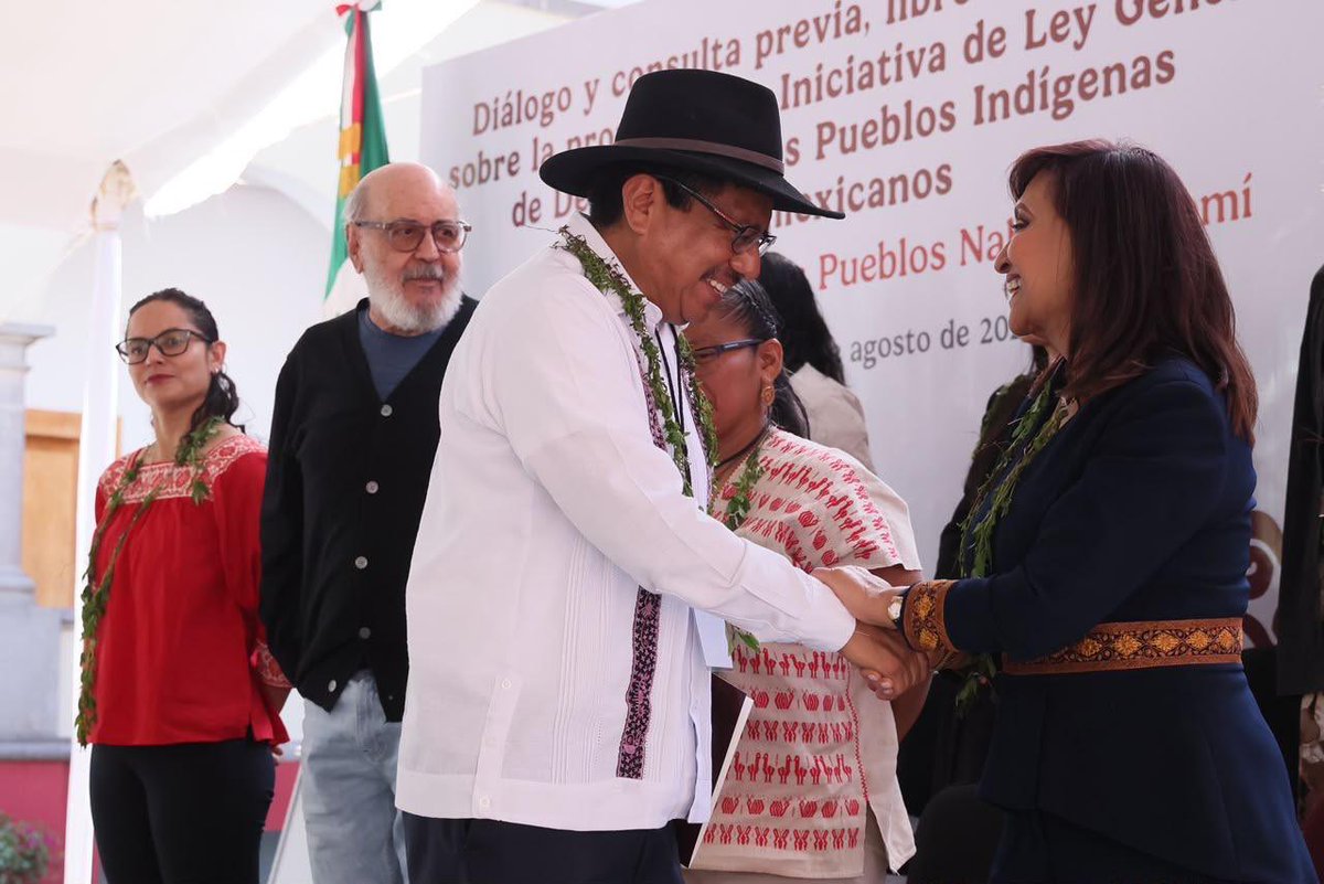 DEELAYUUK's tweet photo. ¡La estructura territorial del @INPImx es un instrumento que está al servicio de nuestros pueblos desde todas las regiones indígenas de México!

Cumpliendo con la encomienda de la Presidenta @Claudiashein, hoy abre sus puertas e inicia operaciones el Centro Coordinador de Pueblos Indígenas (CCPI) en la ciudad de Tlaxcala, donde se dará atención integral a los pueblos Nahua y Otomí de esta entidad de la República.

Agradezco de corazón a la Lic. Lorena Cuéllar Cisneros (@LorenaCuellar) por darnos un espacio digno para establecer las nuevas oficinas del CCPI y por su decidida cooperación para reconocer y hacer justicia a los pueblos originarios de Tlaxcala. 

¡La nueva Ley General de Derechos de los Pueblos Indígenas y Afromexicanos será la piedra angular para construir un nuevo marco institucional que garantice la justicia, el bienestar y la dignidad de nuestros pueblos!