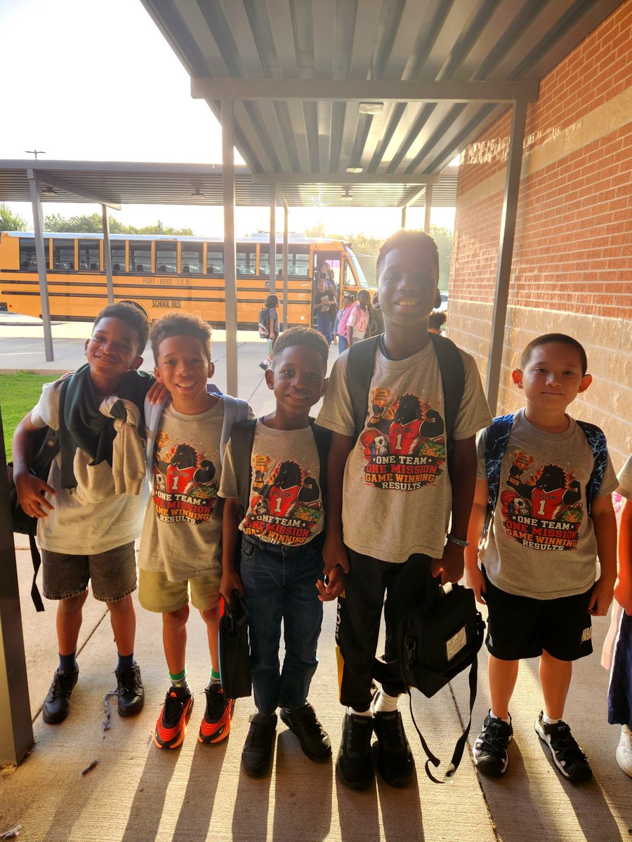 JSES_Stallions's tweet photo. Today was our first #SpiritShirt Friday of the 2026-2027 school year and our @JSES_Stallions did a great job showing their #StallionPride! ♥️🐴♥️ https://t.co/ghEm7r0mgi