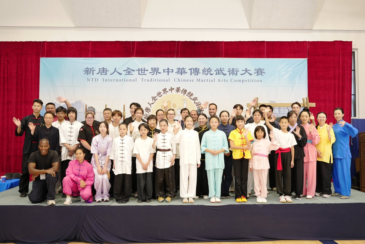 ntdcompetition1's tweet photo. 🥋 新唐人武術大賽複賽　選手體悟傳統武術精髓

第九屆新唐人全世界中華傳統武術大賽複賽於8月14日在紐約曼哈頓舉行。

複賽不僅考驗招式，更考驗選手對傳統套路的理解、掌握與功力。✨ 評委表示，選手們在復興傳統武術的道路上又邁進了一大步，更加體悟出傳統武術的博大精深。

🔥 經過激烈角逐，共有 39位選手晉級決賽！決賽名單正式出爐！

👉 詳情請點擊：https://t.co/qVBdZXxvd2

🥇 決賽｜紐約 8月15日

🌎 觀看全球直播：

大紀元: https://t.co/hXtUbdqoIC
新唐人: https://t.co/hzVt4B9pPz

#傳統武術 #傳統 #武術 #武術家 #功夫 #新唐人 #新唐人武術大賽 #新唐人大賽 #新唐人系列大賽 #真功夫 #武德 #全球直播