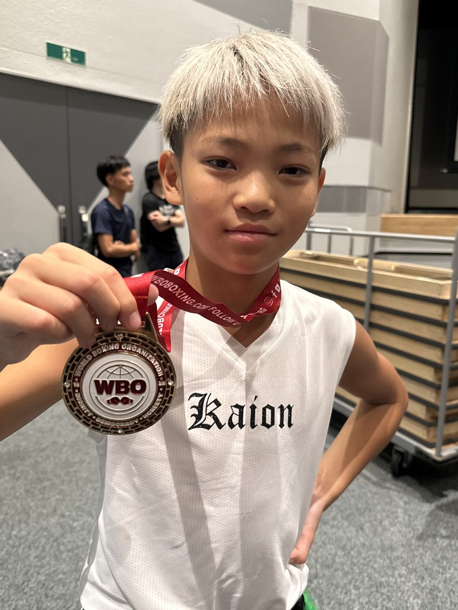kyotorampage's tweet photo. 8/8 WBO KIDS JUNIOR BOXING FESTA🥊
チャンピオンシップファイト35kg級🏅優勝

これでkickboxing ベルト6本
boxingベルト1本　通算7本目

強すぎる🔥 https://t.co/LUwm2wb6lf