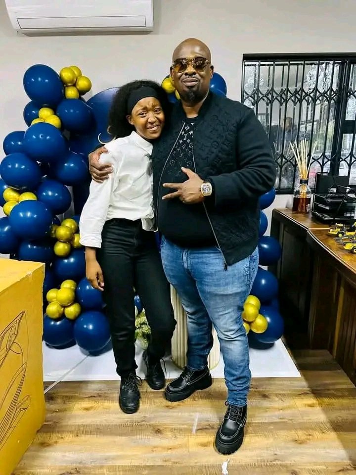 __T_touch's tweet photo. My Sol keeps providing jobs. What a man!! 👏🏿🙏🏾 https://t.co/EW1t0Q18XE