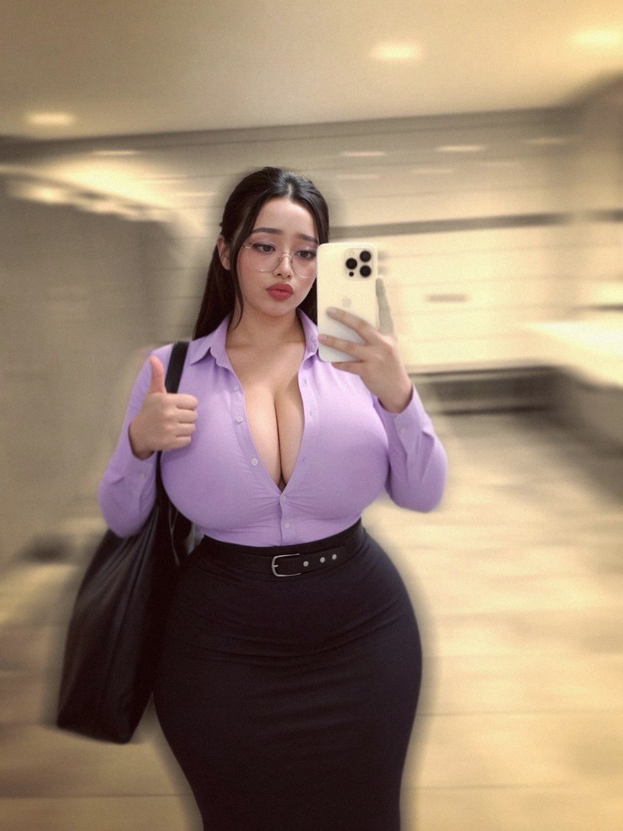negativa_exe's tweet photo. Estuvo cargada y pesada esta semana 🥹 que me recomiendas para descargar el peso de la semana? 💕 https://t.co/QGQnp618L7
