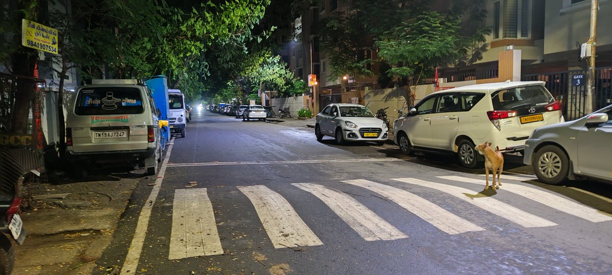 mr_kaats's tweet photo. 13 Aug 2026 - Daily drinking, urinating behind cabs. People from somewhere come park and go away. They are using it like their private car parking. They park and cover the cars n disappear. 
Location : Ponnambalam Salai, KK Nagar. @ChennaiTraffic https://t.co/V93lTrbdma
