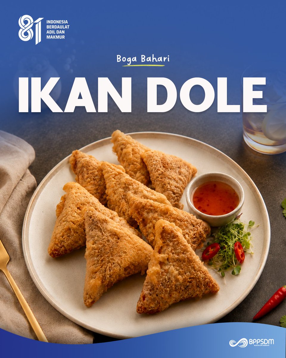 bppsdm_kp's tweet photo. After taste-nya dinilai bikin kangen kampung menurut banyak perantau setempat!

Bukan spesies, #IkanDole adalah makanan tradisional khas dari Kabupaten Buton,Sulawesi Tenggara. Terbuat dari daging ikan yang ditumbuk halus, dicampur dengan kelapa sangrai serta bumbu-bumbu sedap lalu dicetak unik berbentuk segitiga sebelum digoreng hingga gurih dan renyah.

Prohe ini bisa jadi lauk di sepiring nasimu dan/atau jadi camilanmu. Cobain sekarang karena #BogaBahari akan selalu mewarnai akhir pekanmu!

#KKPGOID #SaktiWahyuTrenggono #ResepMasakan #HUT81KemerdekaanRI @kkpgoid @saktitrenggono @in_radiarta
