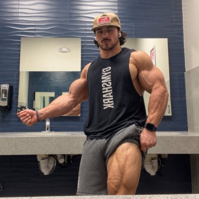 realjamielift's tweet photo. Two gods with the biggest arms in the scene. Follow @Alpha_Mattz and hit us up for dual drains. Let us choke every last cent out of you… your wallet. 😈be a good #ATM https://t.co/ctEqnoVavp