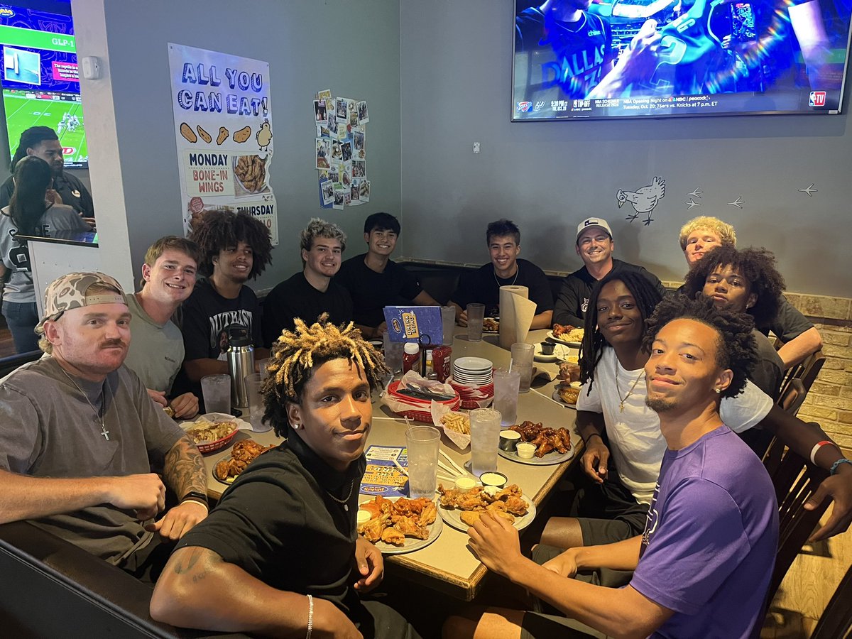 CoachZachAlbert's tweet photo. Had a great time getting the WRs together for a family dinner! Had to keep the QBs satisfied too so they’d throw us the ball…Excited to be around these Raiders #TTRL 

@RRCRFootball 
@CoachVardeman
@CoachMLeonard
@coachoslovar https://t.co/a7Xm6P51C4