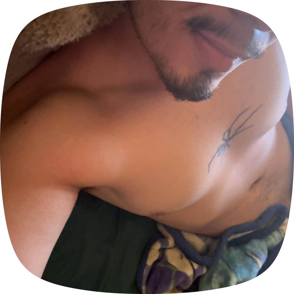rjsbrnt's tweet photo. JOVenciTO #trc #hola https://t.co/4hHLbx9b7R