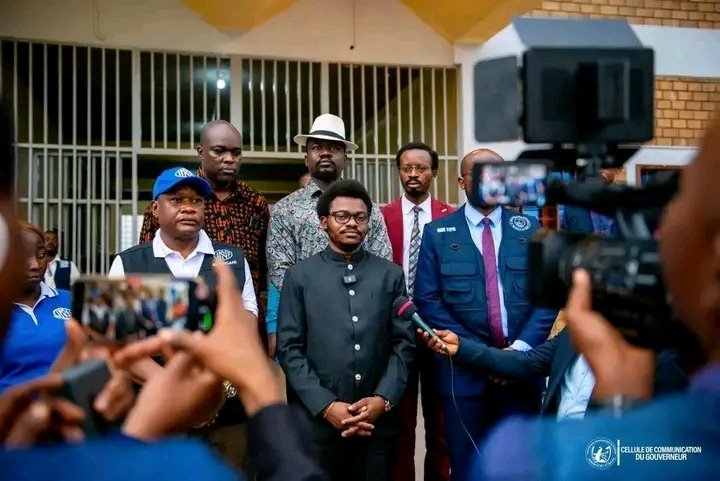 ACEDE_RDcongo's tweet photo. En attendant l’arrivée du Président SEM @fatshi13 pour l’inauguration du centre de l’INPP à Kisangani, le Gouverneur de province  S.E Paulin Lendongolia Lebabonga s’est rendu sur terrain pour vérifier l’état des infrastructures et l’avancement des travaux. @Presidence_RDC https://t.co/d02tLlrONI