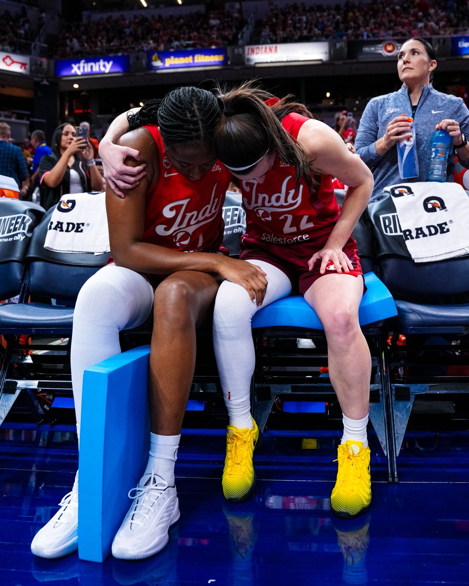 IndianaFever's tweet photo. 🫶 https://t.co/FJNEwLqXwa