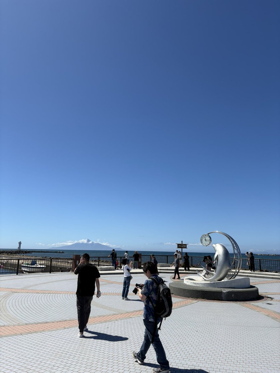 afro_trader's tweet photo. バイク旅9日目　稚内2日目

ゆっくり起きてコインランドリー
軽く市内を走って夕方までホテルで寝てた

夜は具だくさんのチャーメン食べて

叔���さんとスナック5軒とバー1軒

4時過ぎちゃってて即寝。楽しかった🎵 https://t.co/7Ft57LRSiO