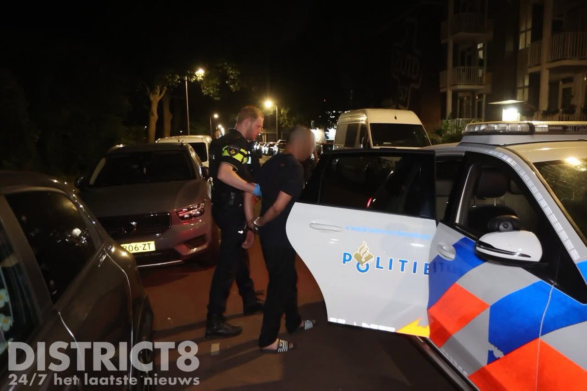 Steekpartij in portiekwoning Den Haag