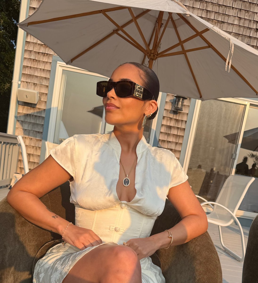 wavecheckers's tweet photo. Lauren London at the Vineyard 💙 https://t.co/fJ3oqrYQnv
