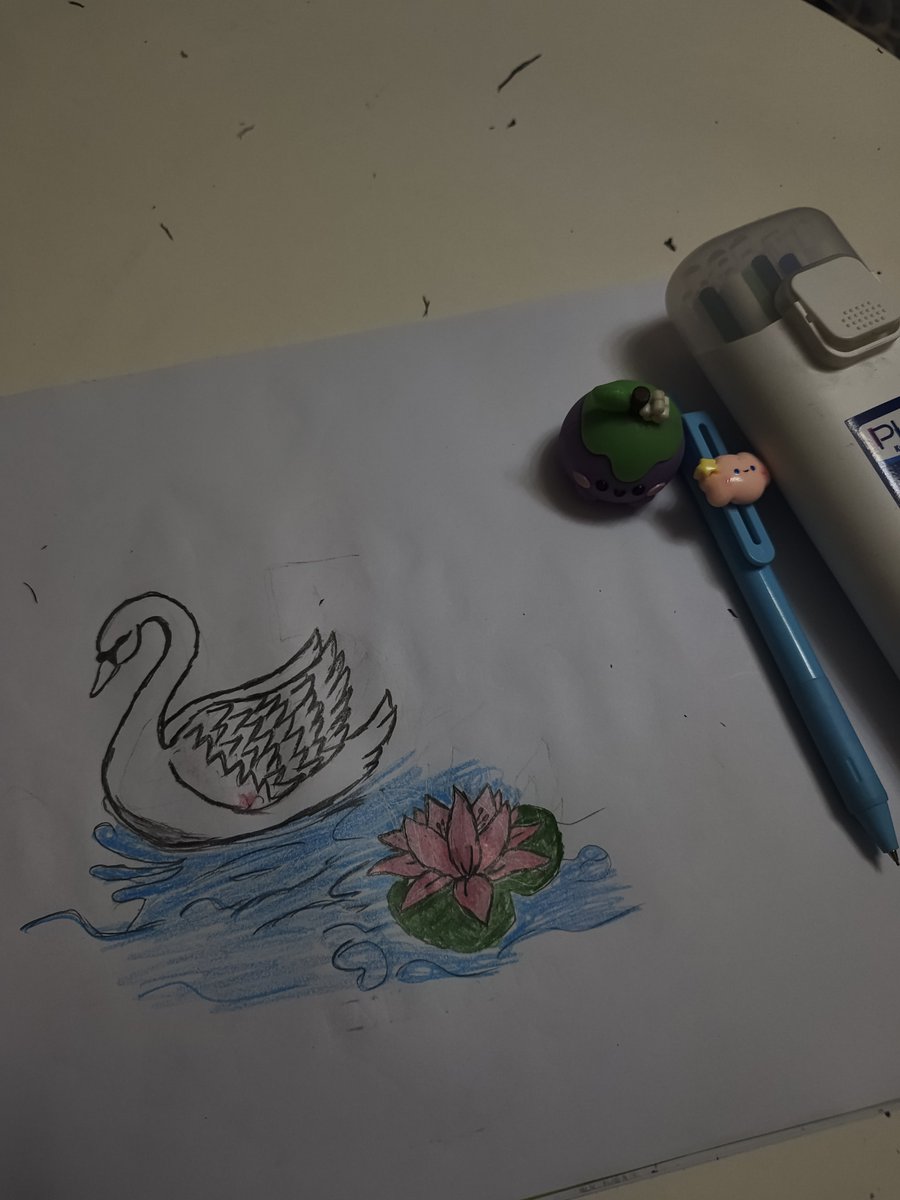 Firuzanq's tweet photo. "İyisi mi kalkayım, boyalar alayım. Yalnızlığımın üstüne bir kuş çizeyim... " Dedim.
kuğu çizdim.. 🦢🪷 https://t.co/OLoAIUOAGC
