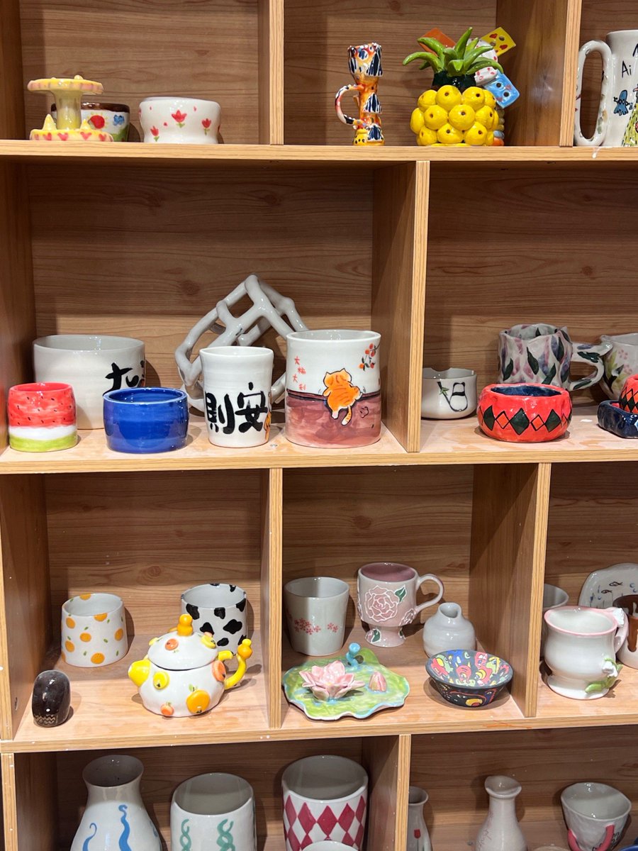 WilsonMuss8q's tweet photo. Immerse in a 1-hour hand-poured pottery workshop this weekend! Mold your own unique small cup, no prior skills needed—just grab your creative vibe. Reserve your spot now! https://t.co/QpSFqrrxGa