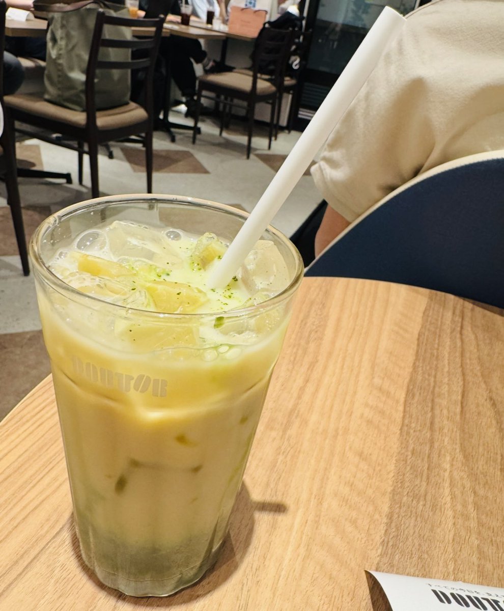 gorilla__bba's tweet photo. ドトール。アイス抹茶ラテ🩷
おいしー😋
ドラクエの丼欲しくてこの1ヶ月吉野家通いまくったけど🐷あと1食で丼いけるー🥰 https://t.co/AX9K1qo3hm