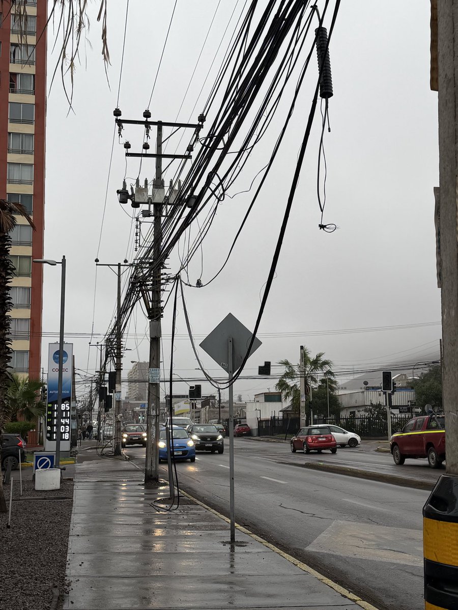 kotetobar's tweet photo. @CGE_Clientes cuarta y quinta sur con Pedro prado  sin luz desde ayer, cuando se soluciona? https://t.co/wctg7aEXG0