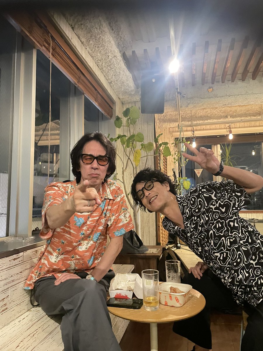 kanetoanne's tweet photo. 抜群の一体感。ツアーだけでなく今日はグルグルパイセンも巻き込んで。還暦祭とはただただ爆音と笑顔の祭でした。ありがとうございました！あっ、まだまだ祭は続きますが笑
#groovers #grapevine #還暦サマーファイトシリーズ https://t.co/WxtjldMLPn