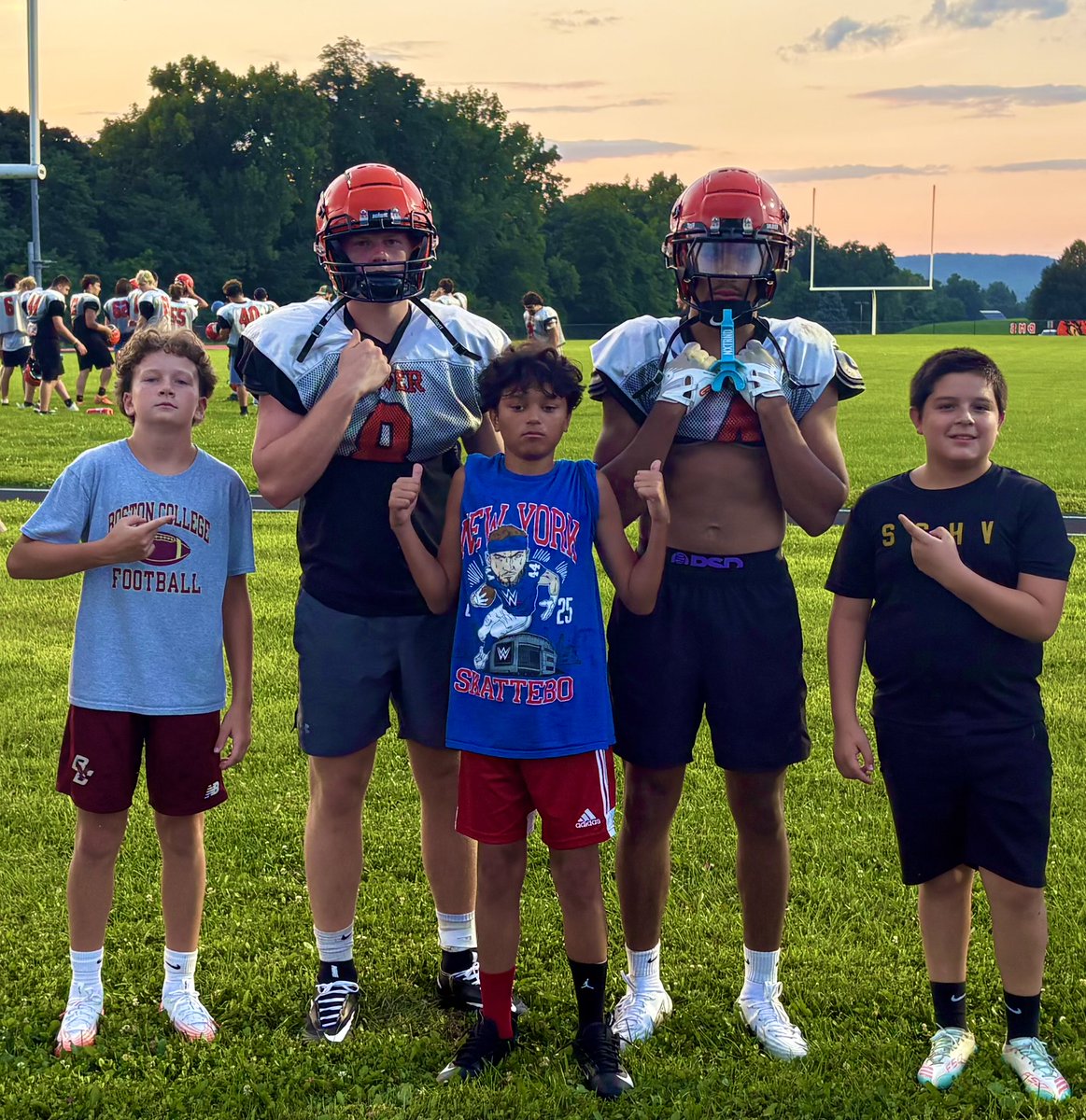 ConorDrnek's tweet photo. Awesome working with the next generation of Dover Modified Players!  Got the chance to train with my little bro @Thomas1Sports future QB1/S1 2032 Class! Give him a look and a follow! Some real ballers coming up!🐉⚔️ @CoachJonesDDFB @bcarrnjsports1 @MISTER_F00TBALL @JGonzalesJr10  @whosupnext23 @WeBelieveInMe_  @BLester1993 @cleats2whistle @Marchen44 @StephConn5 @RecruitMatador @DfwSho @HSFBamerica @FunFootballPod @NP4Football_OT @TheSportsPage4 @YAthletesF @PJSports @CoachDaniels06 @SunilSportsNews @XAthletes863 @bloodlinesport @Godsgift_Nate @CayaFitness @bench424nmore @DraftDiamonds @DmvsportsC @CoastRecruits  @SportswithEj @scoutSMART_ @RPOrecruits @ccprospects23 @PRZcory @TheTop5s_ @TAProfileAPP @TopPreps @Top25PublicHSFB @SchwartzAthSpot @BallCoachHP @CoachSHuggins @KurtAbrams @OganaMatt @raj_manjrekar @HerreraRecruits @Dtigers6685 @toby_lux @mosesk225 @N_W_Sports @5StarScouting