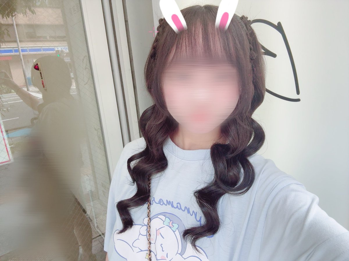mi3ch6's tweet photo. ヘアメした！まだぱじゃま😼😼 https://t.co/oxeztTbRmb