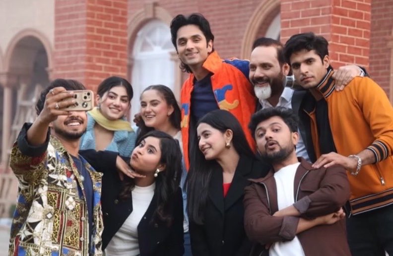 Paavsedits's tweet photo. TJJD - My OG cast forever &amp; ever❤️✨🤧
#TuJulietJattDi https://t.co/Vb1YZH3aq3