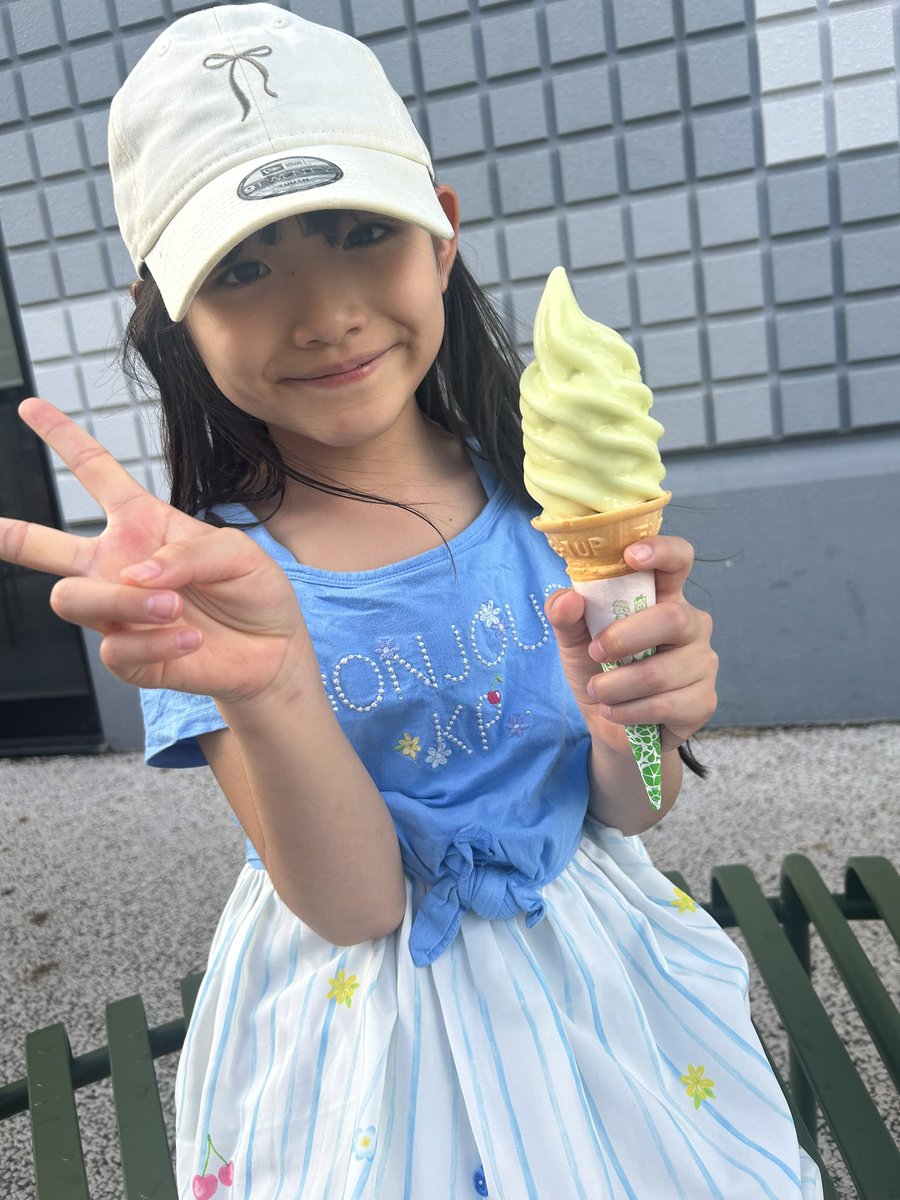 chanruna0618's tweet photo. ルナの楽しい夏休み🌻
アイス何個食べたかな？
さて、後半はお仕事の為切り替えて頑張ります❣️ https://t.co/4wrMjFAVhq