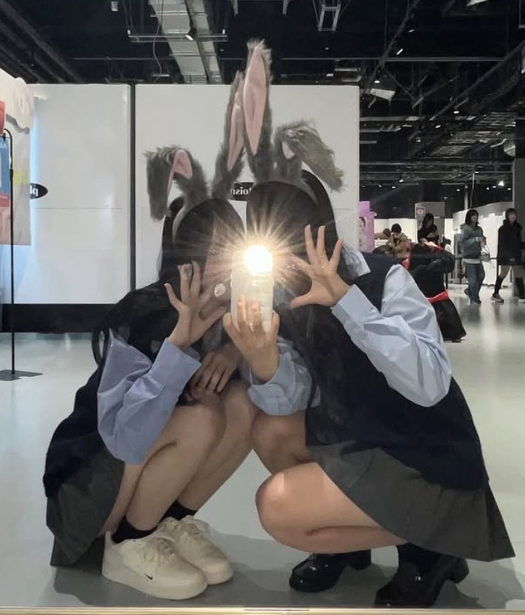 j8m3t's tweet photo. ぶっかけ、セクハラされるの大好きです
名前 ゆい 18歳
ネットのインキャたちに嘘告しまくって5股したことあります💖

本人から晒し依頼 @qxlmn_ 

インスタ@cvqxfz146 https://t.co/yhm4HppysZ