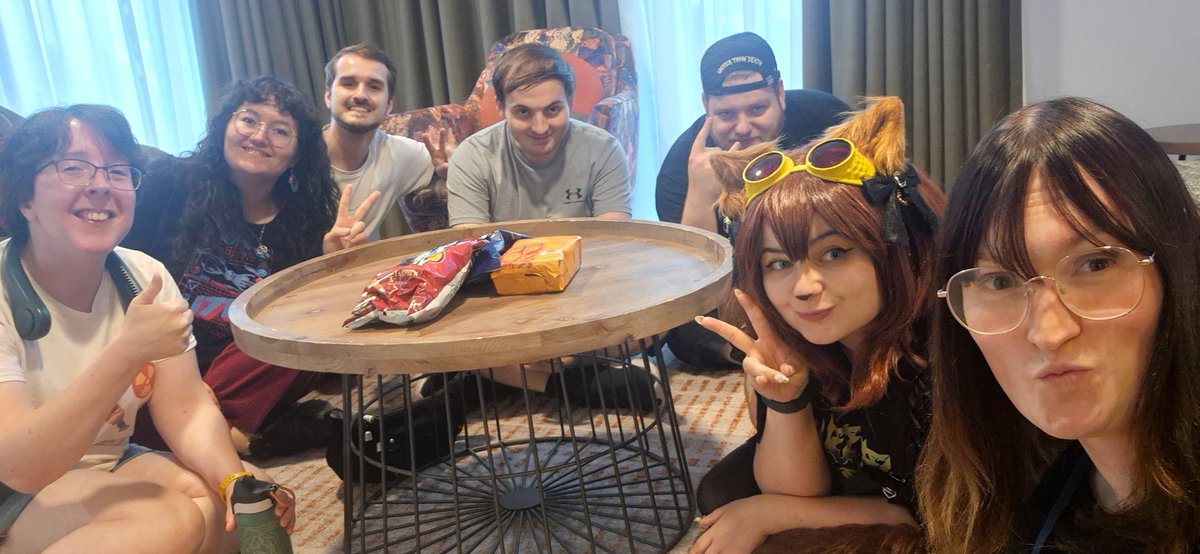 ProbablyTilly's tweet photo. Floor gang @Kitacon meetup day 1 smashed innit bruv https://t.co/Wse9P6cqco