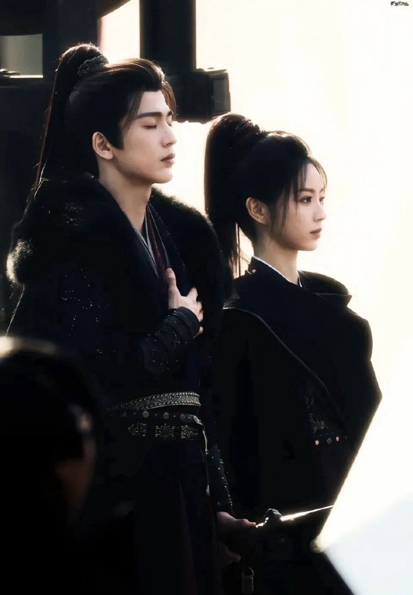 5aa4ca13a5e94d5's tweet photo. it’s like past life and present life 🥺✨🫡 https://t.co/lNVpV8ECCX