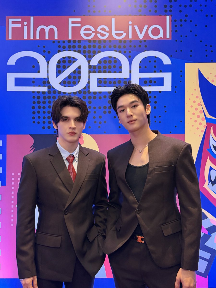 iQIYIArtist_TH's tweet photo. Muito obrigado por todo o amor e carinho que vocês deram ao Mos e ao Bank hoje. 🇧🇷❤️ @mos_psl @Bank_mondop 

Nós conseguimos sentir todo o amor de vocês e sabemos o quanto vocês esperaram por este momento.

Foi muito especial poder encontrar todos vocês. Obrigado por estarem aqui e por fazerem este dia ser inesquecível para nós. 🥹

Até o nosso próximo encontro! 🇧🇷✨

#MosBankinBrazil
 #MosBankMGInBrazil
#ThaiFilmFestivalSaoPaulo2026