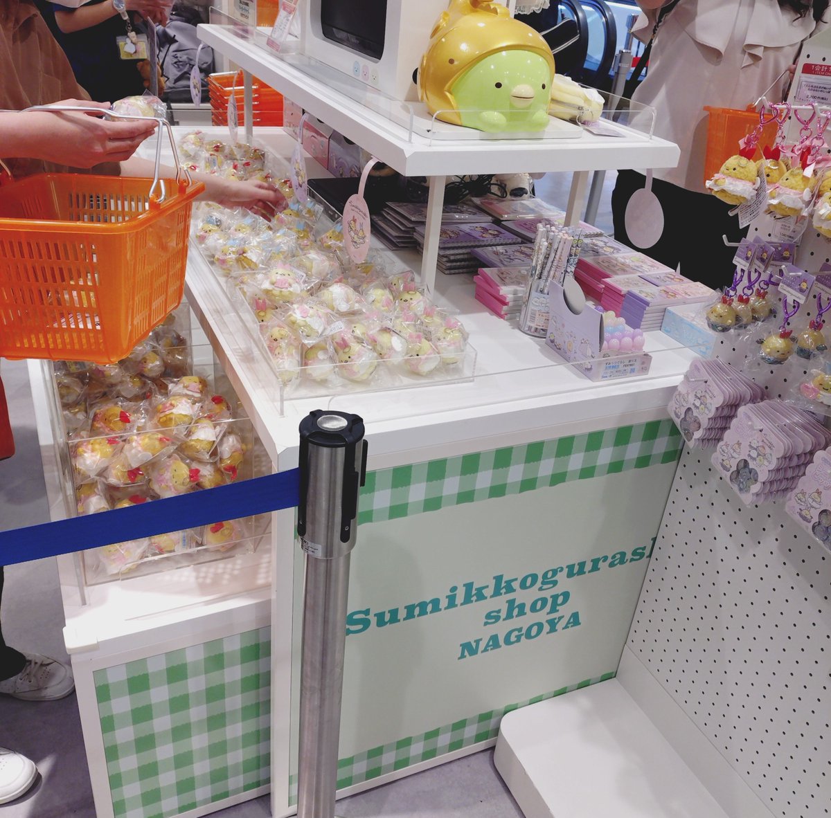 oneneazyun's tweet photo. 買い物は平和に終わったが周回がはじまっている。気をつけて。 https://t.co/8gAXH6Ht8f