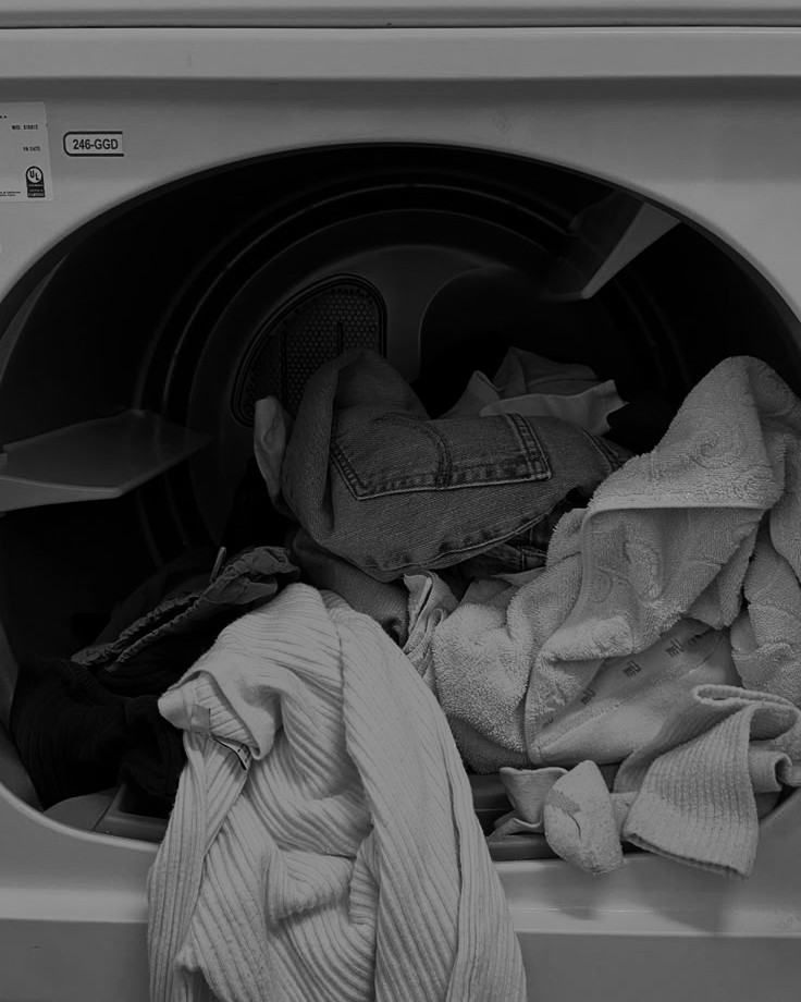 Reragana's tweet photo. @TamagoPost ️ ️️
️ ️️
ANUNG (2001).
Mengawali akhir pekan dengan kegiatan dewasa (re: laundry). Mana yang lebih lo suka: cuci atau setrika?
️ ️️
️ ️️ https://t.co/VK0zQgOcDT