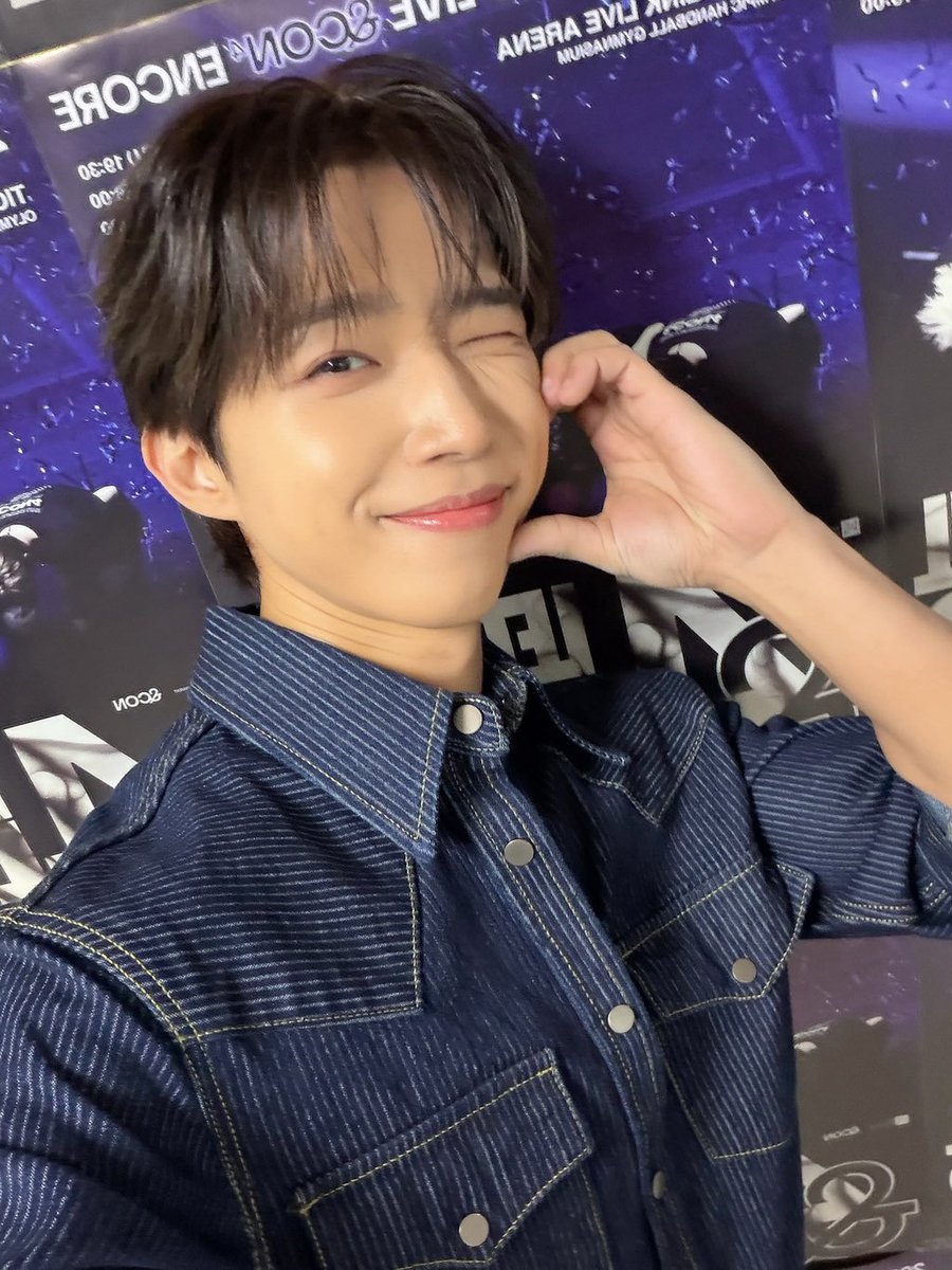 hooni94_'s tweet photo. 벌써 질투 나서 귀여운 막내 보고 가라앉히려고 해봤으나 오히려 더 보고 싶어져서 fail https://t.co/NwII4F1g52