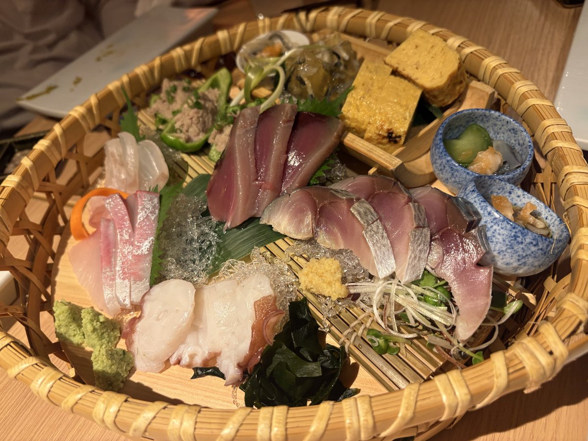 0_0chibi's tweet photo. 思い出し①
昨日の居酒屋 お魚凄かったです( ˙꒳​˙  ) https://t.co/XLnnOKL6cK