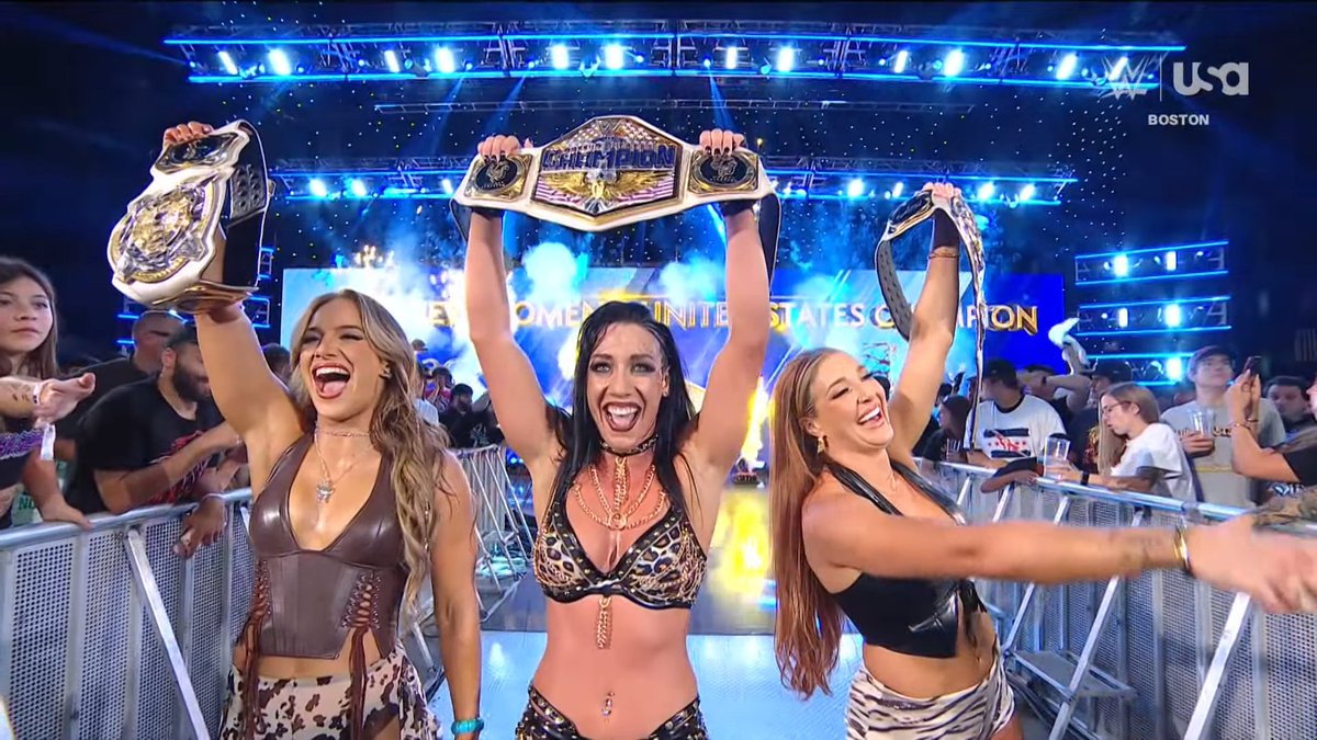 ExposingIWC's tweet photo. Fatal Influence hold all the gold! 😍 #smackdown https://t.co/oVvKEzo4vn
