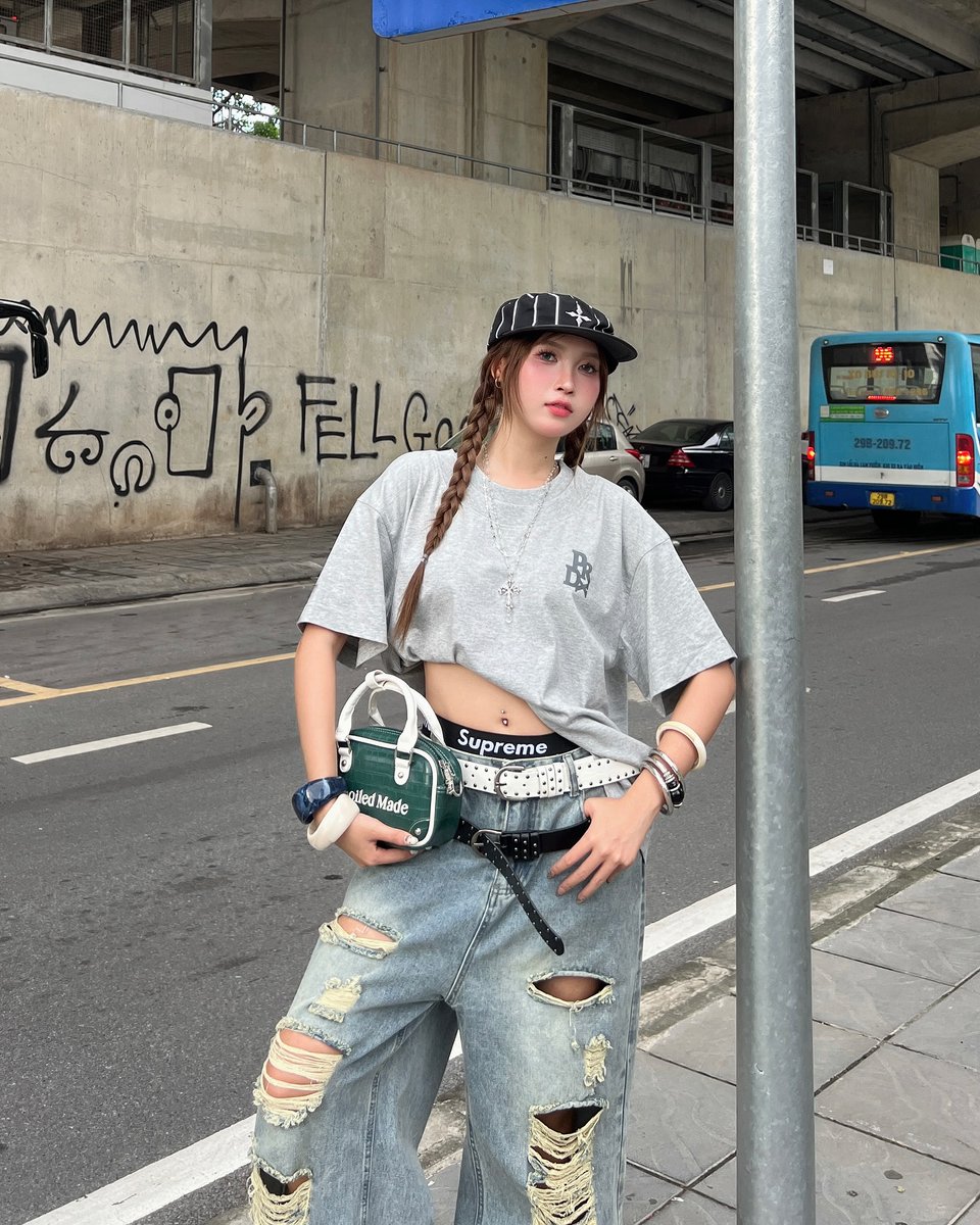 GeneralKJ28's tweet photo. 誰にも言えない痛みを抱えて生きているんだ。 🥰
XRMkI https://t.co/n0kd4XyUu6