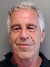 DavidVargasA18's tweet photo. ¿Quién es Christopher Landau?

Trabajó en el despacho Kirkland &amp; Ellis, y formó parte de la defensa legal de Epstein.

El exembajador de Estados Unidos en México, estuvo vinculado con Epstein en bufetes de abogados corporativos. 

Es el quita visas, defensor del asesino pedófilo. https://t.co/DeVsRxqYBP