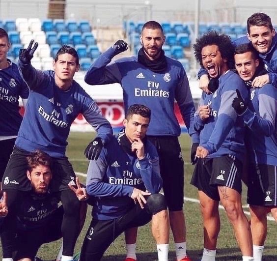 MadridXtra's tweet photo. This Real Madrid team was something else.🥲🤍 https://t.co/Ejxn0OfbuW