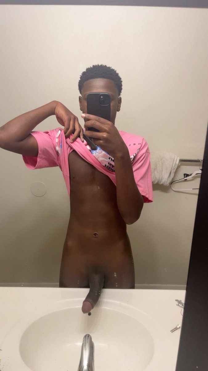 issuaczatw's tweet photo. genuinely need my shi sucked ( fems only!) #fypシ゚viral https://t.co/4ot2oHDaBi