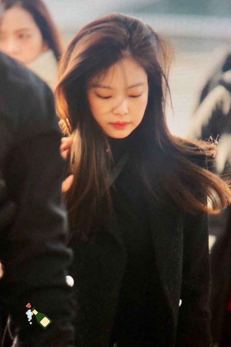 Lolininiq's tweet photo. her aura https://t.co/4ccgE6SlRd