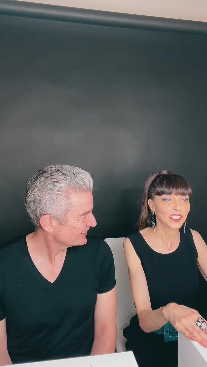 jamie_marsters's tweet photo. Pics of the Day: James Marsters & Juliet Landau signing & chatting for their Valentine's @StreamilyLive livestream signing 2023
@JamesMarstersOf #JamesMarsters @julietlandau #JulietLandau #Streamily #Spike #Drusilla #Buffy #BuffytheVampireSlayer #BtVS #Sprusilla https://t.co/5WN64kntPK